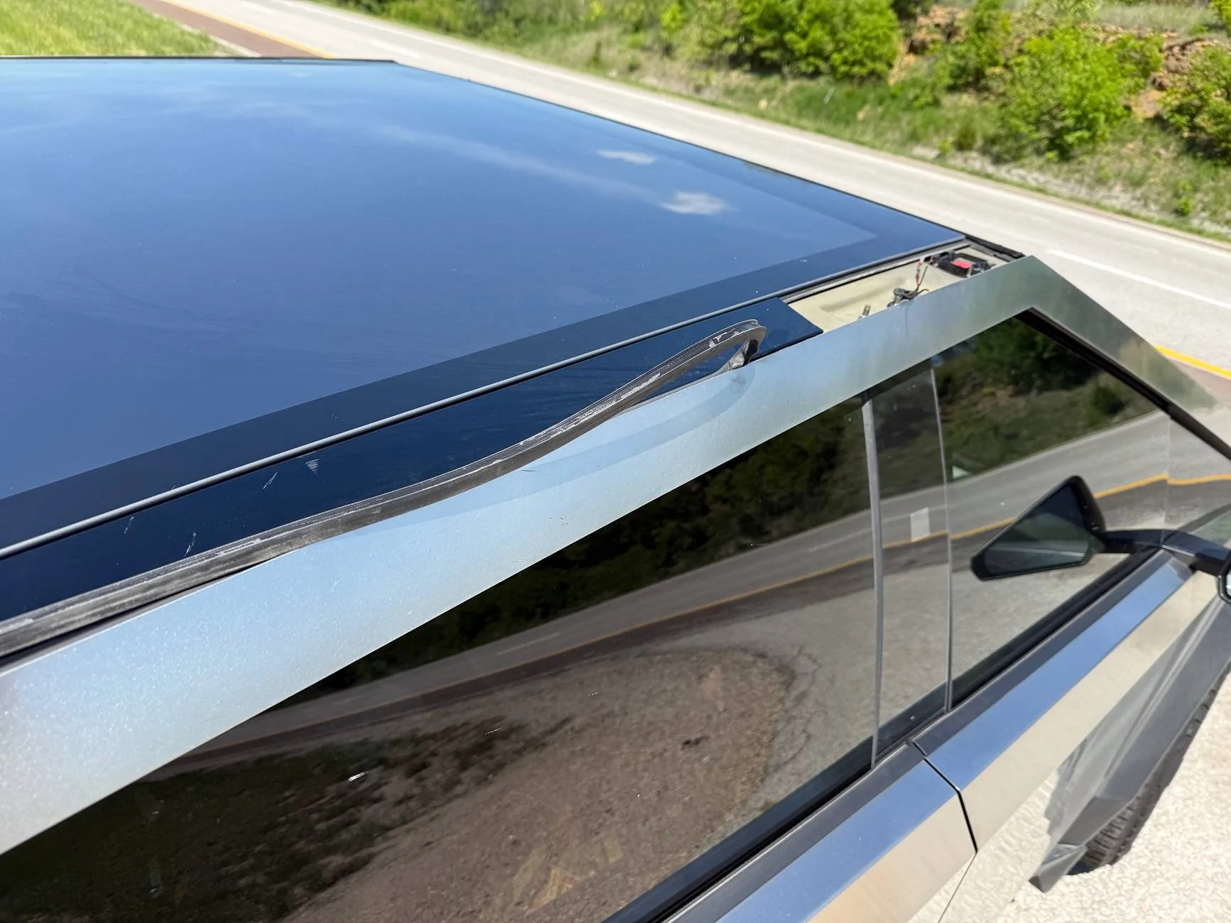 Tesla Roadster 2nd gen Lightbar flew off while driving on highway!! IMG_8908