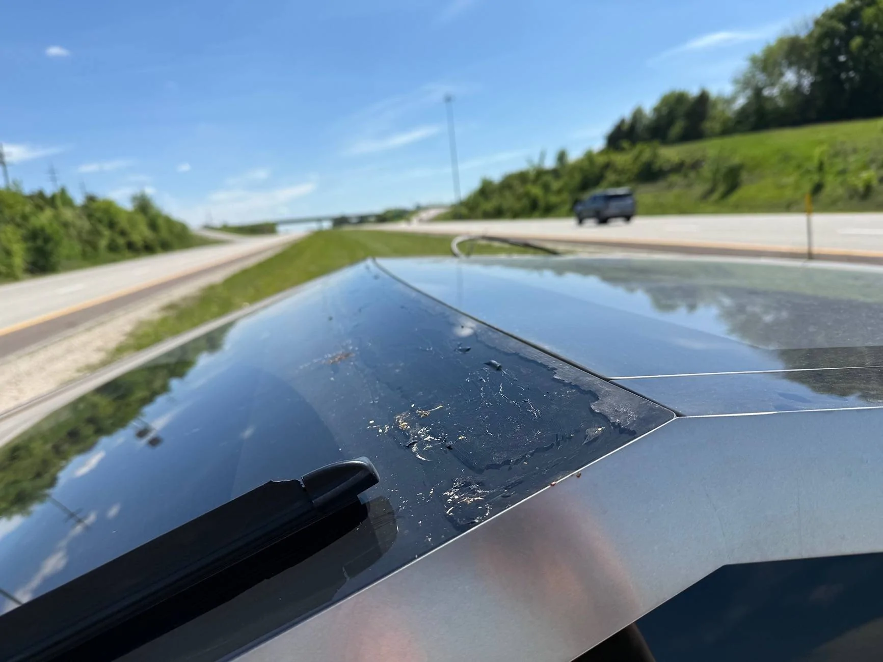 Tesla Roadster 2nd gen Lightbar flew off while driving on highway!! IMG_8912