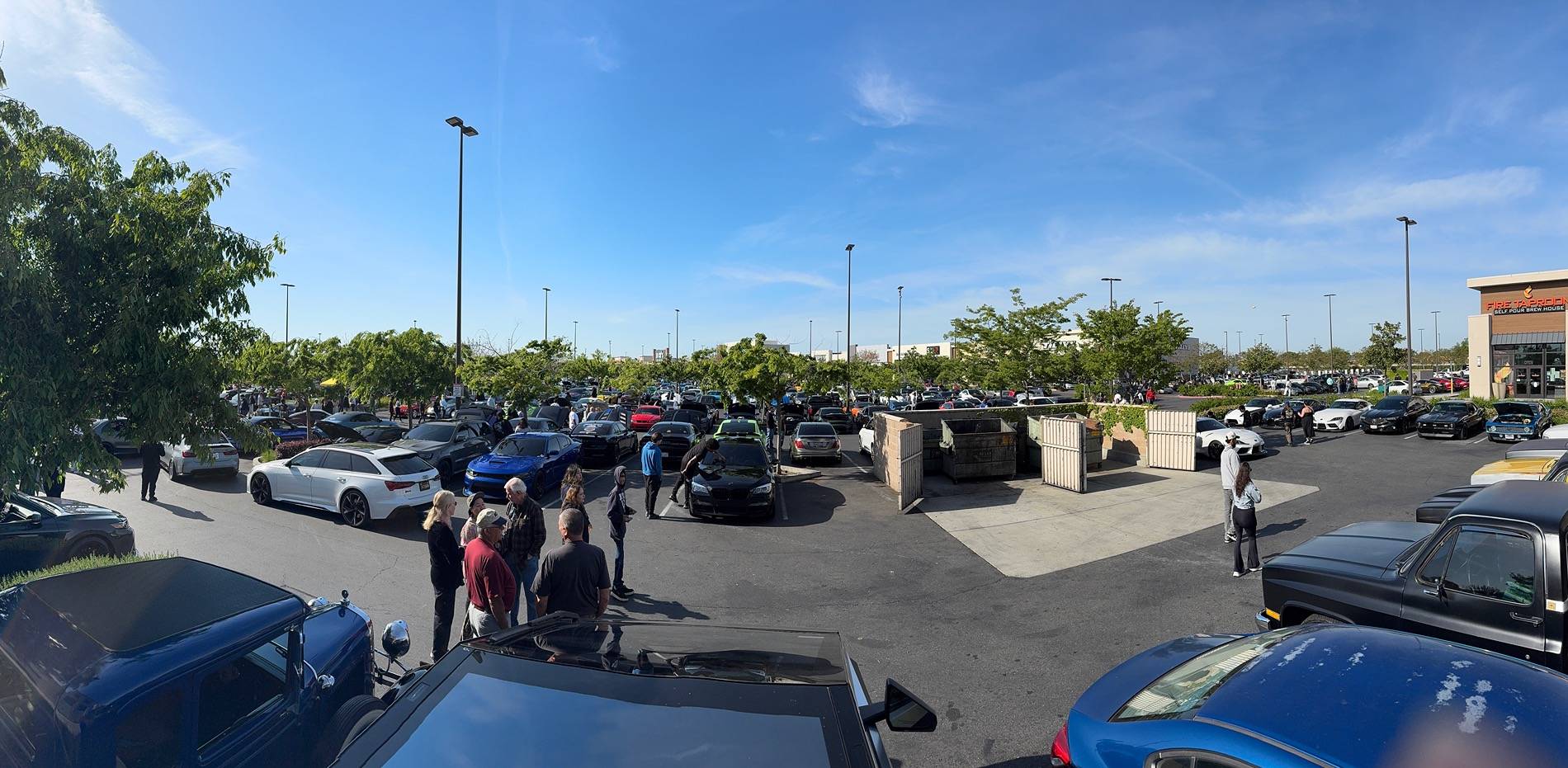 Tesla Cybertruck Raiding a Cars and Coffee event 😝 IMG_8925