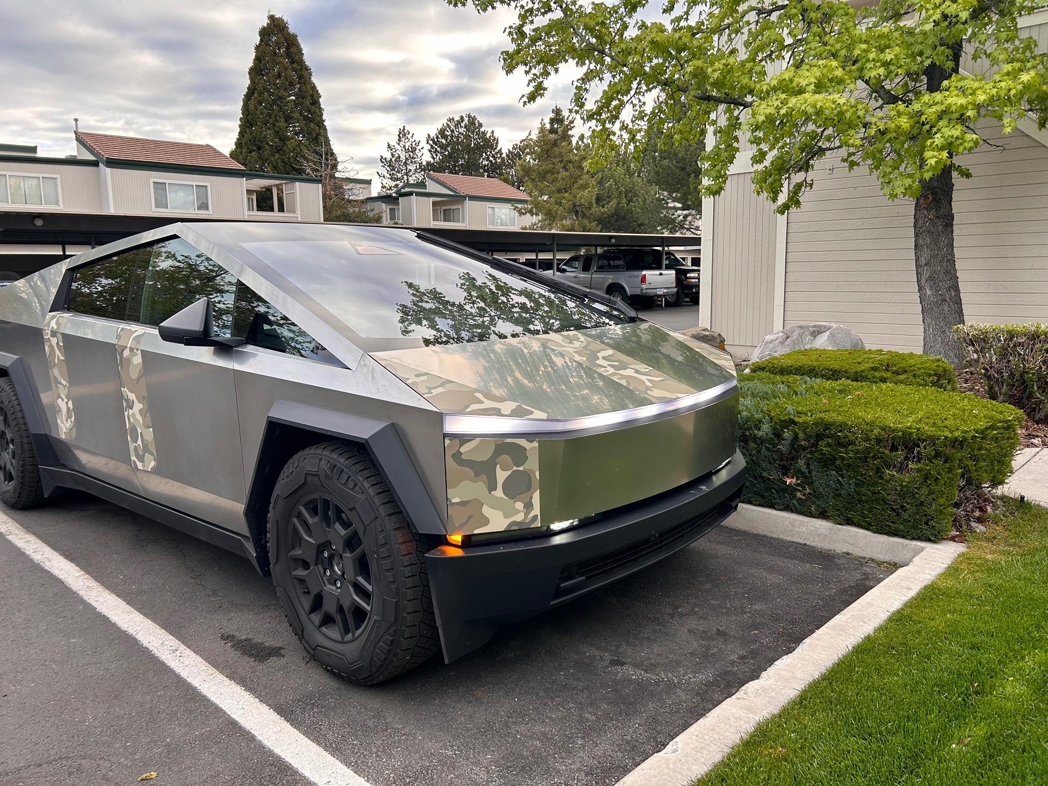 Tesla Roadster 2nd gen Poll: to wrap (in any form) or not to wrap IMG_9208