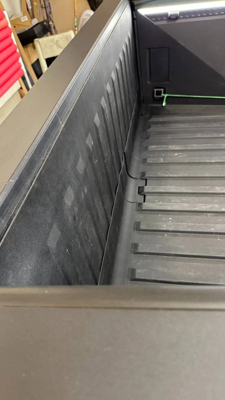 Tesla Cybertruck How to keep dust out of your truck bed when off-roading? IMG_9392