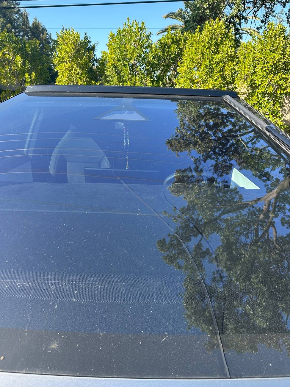 Tesla Roadster 2nd gen Lightbar with Cracked Windshield IMG_9456