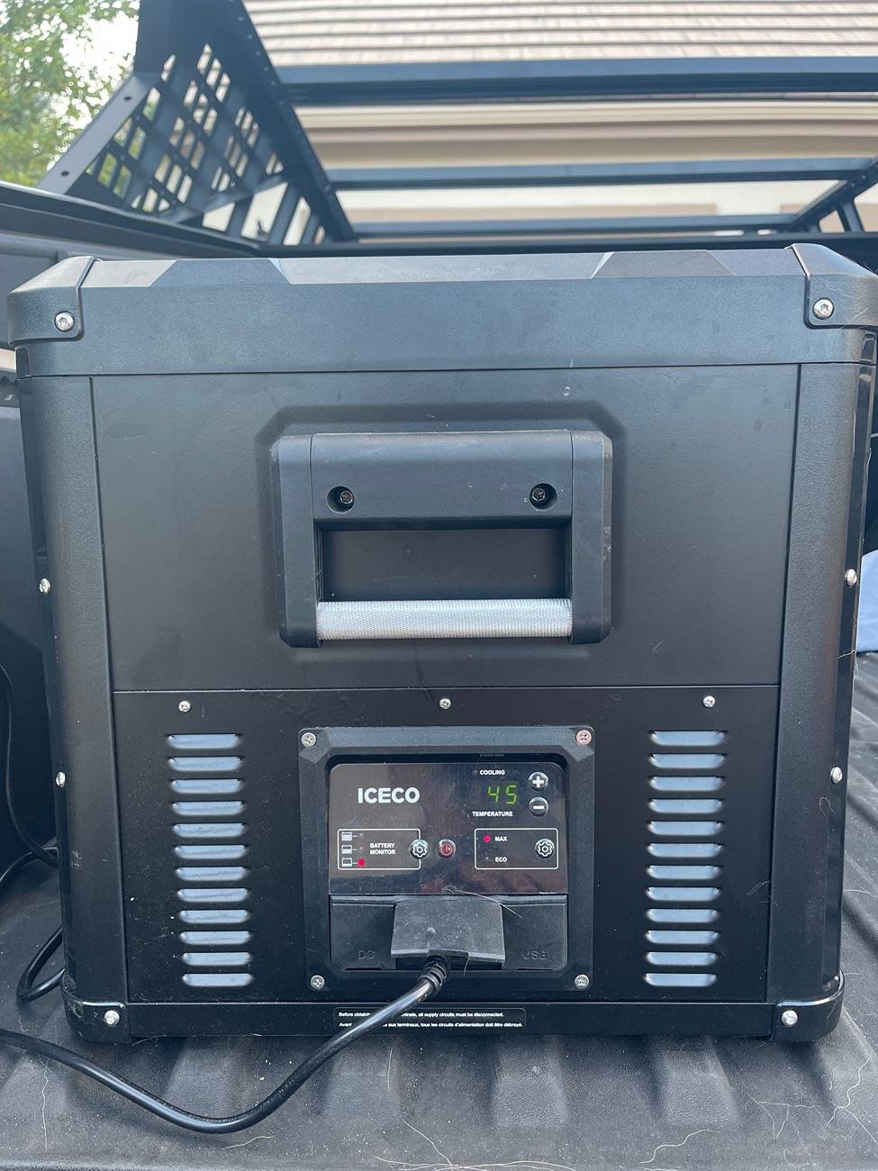 Tesla Cybertruck How to keep a fridge in Cybertruck IMG_9664