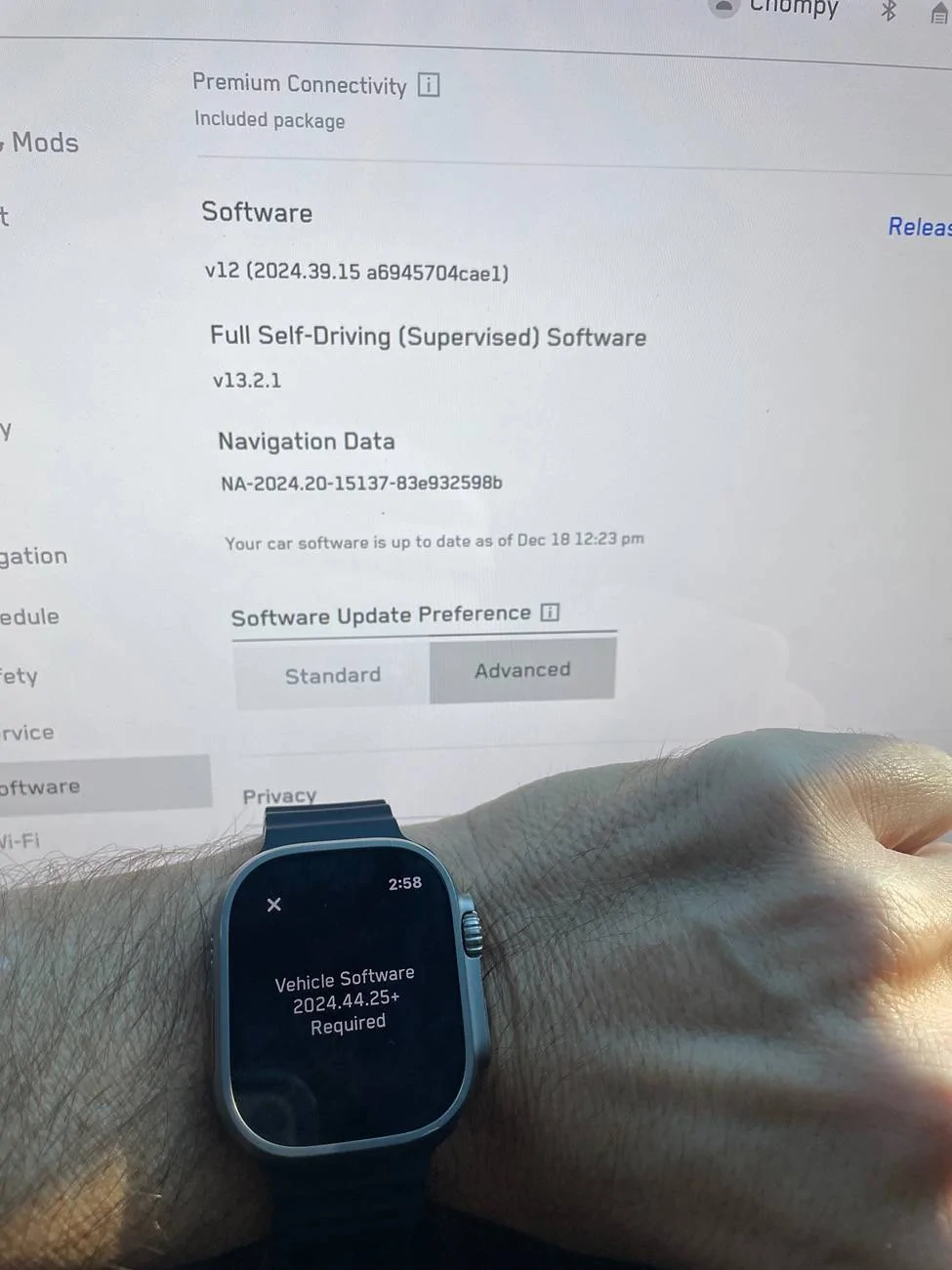 Tesla Roadster 2nd gen Tesla App (Apple)  and FSD 13.2.1 IMG_9973