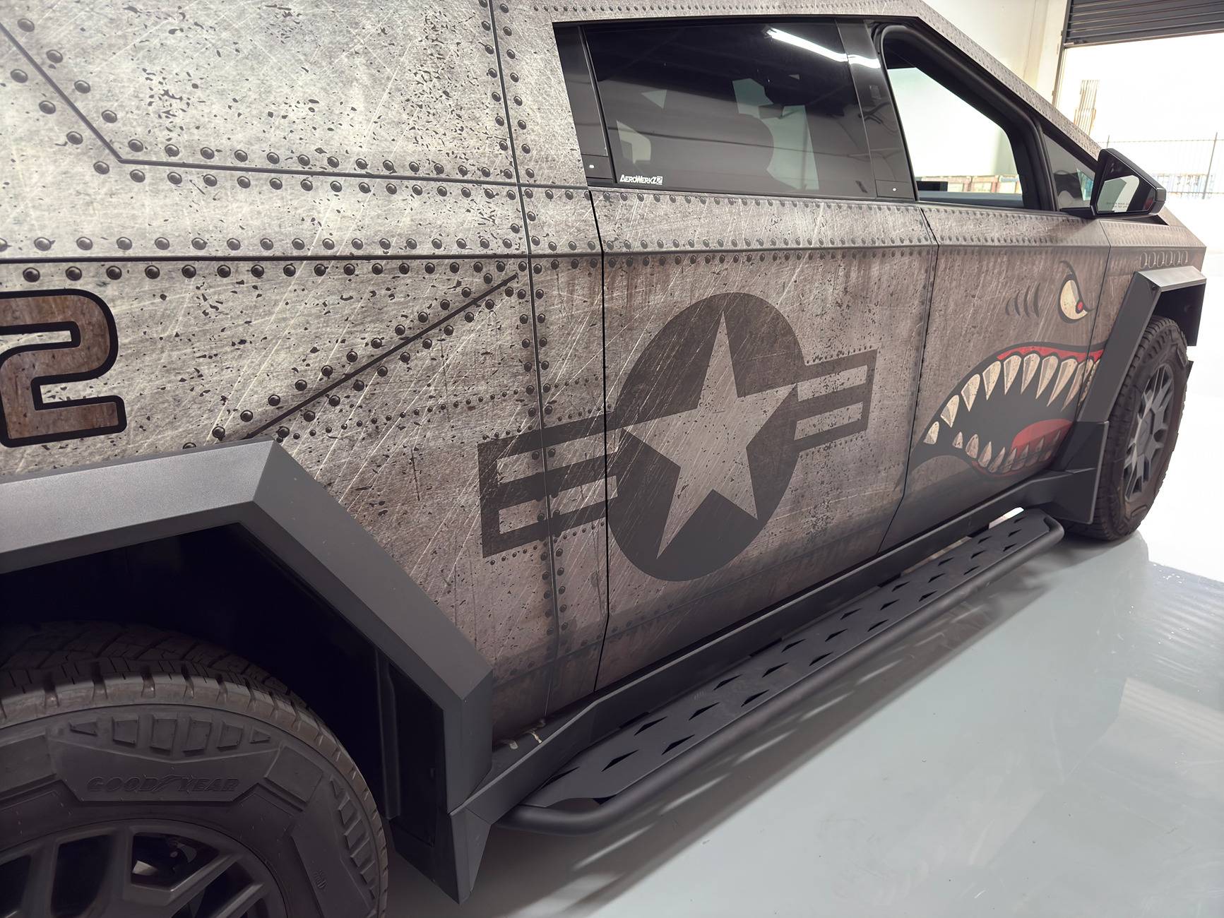 Tesla Cybertruck With New Running Boards-Upgraded Appearance and Easy to Use lQDPIt_4L5sIAx3NF6DNH4CwEZvhZB5frxQHBy6C-ZMCAA_8064_6048