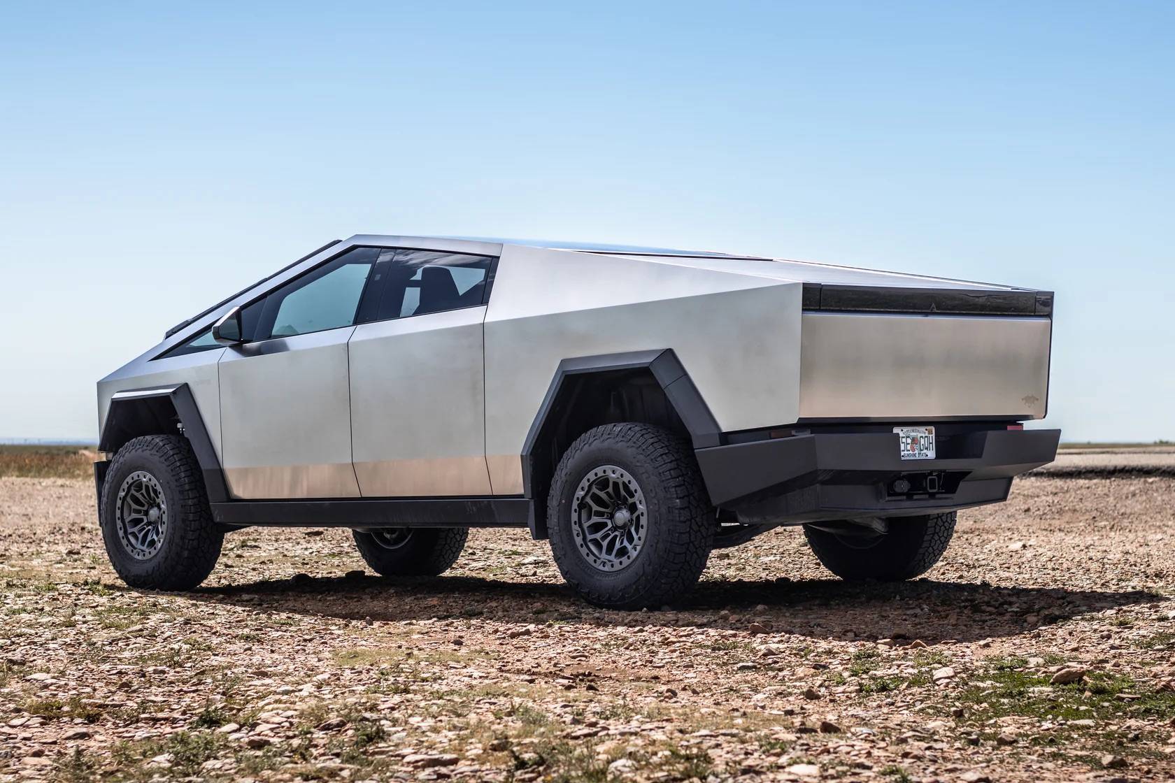 Tesla Cybertruck Martian Wheels 18" Cyber Rover beadlock wheels on Cybertruck Martian Wheels Beadlock Tesla Cybertruck 6