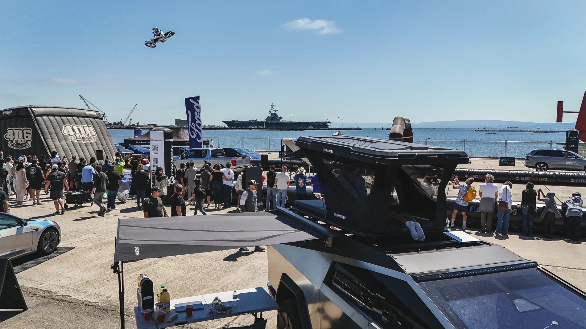 Tesla Cybertruck Introducing Urander CyberCamp Pano - 360° Panoramic Cybertruck Roof Top Tent RTT Pano-30