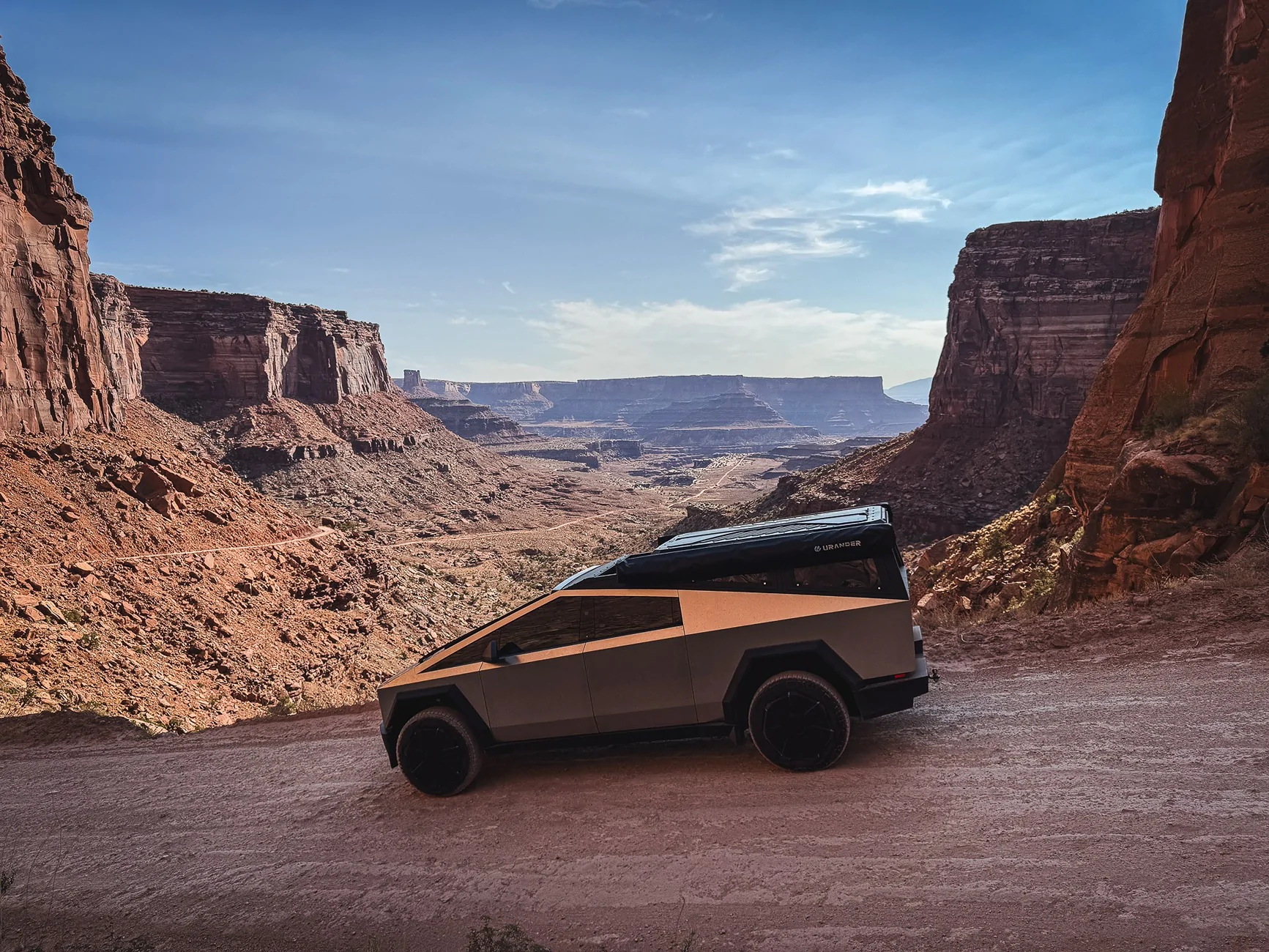 Tesla Cybertruck Introducing Urander CyberCamp Pano - 360° Panoramic Cybertruck Roof Top Tent RTT Pano-58