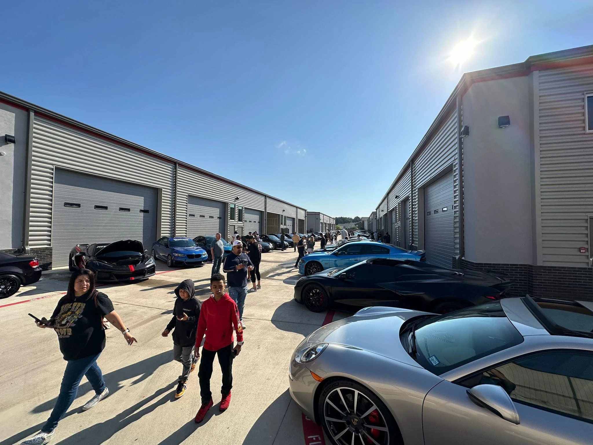 Tesla Cybertruck ⚡ Calling Houston TX area Cybertrucks! PHOTO-2024-03-23-10-06-01