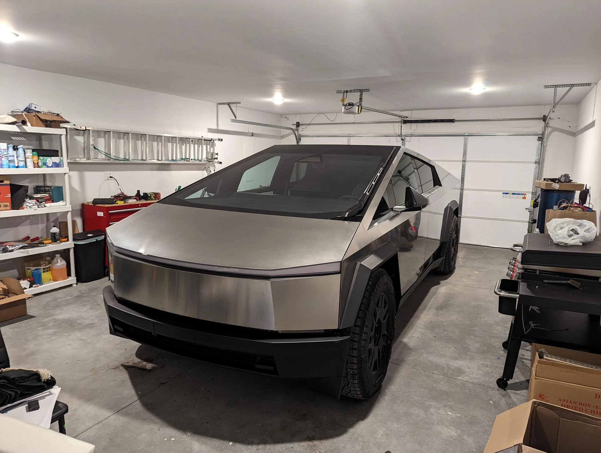 Tesla Roadster 2nd gen Frunk panel alignment ? PXL_20240501_222141150