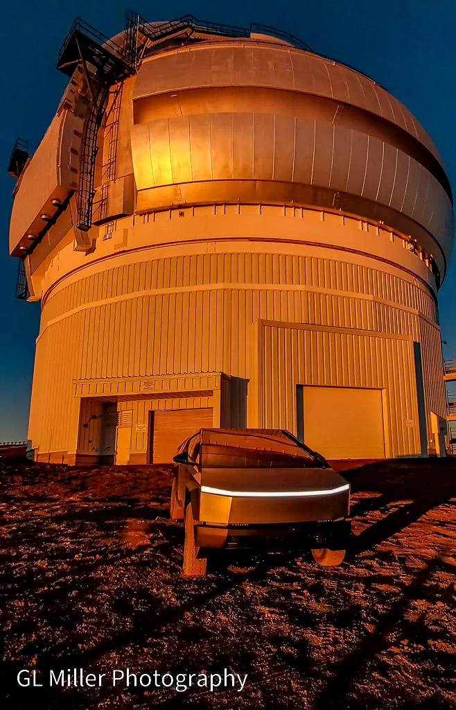 Tesla Cybertruck My first Big Island (Hawaii) Off-Road experiences with my FS AW Cybertruck -  peaking at 13,728 ft elevation Red Mauna Kea glm