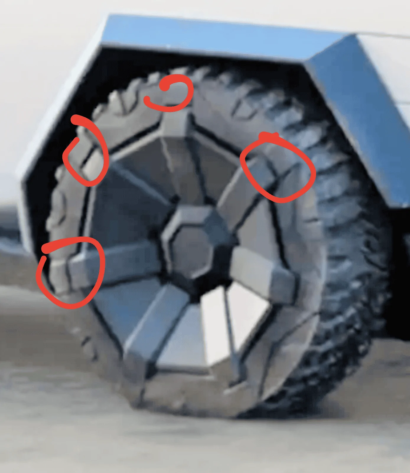 Tesla Cybertruck Multispoke Production Wheels on Cybertruck in Workshop / Studio? Screenshot_2019-11-22-23-56-24~3