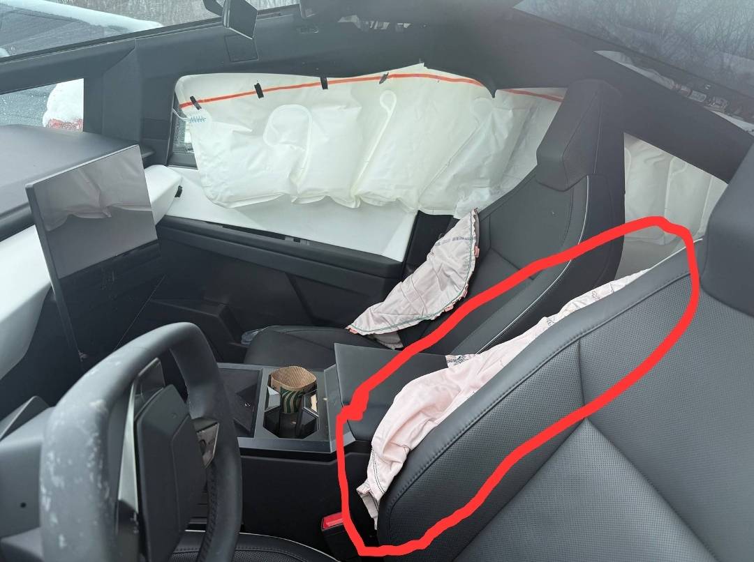 Tesla Cybertruck 5 Star Crash Rating - My Real Life Test Today! 💥 Screenshot_20250220_170213_Gallery