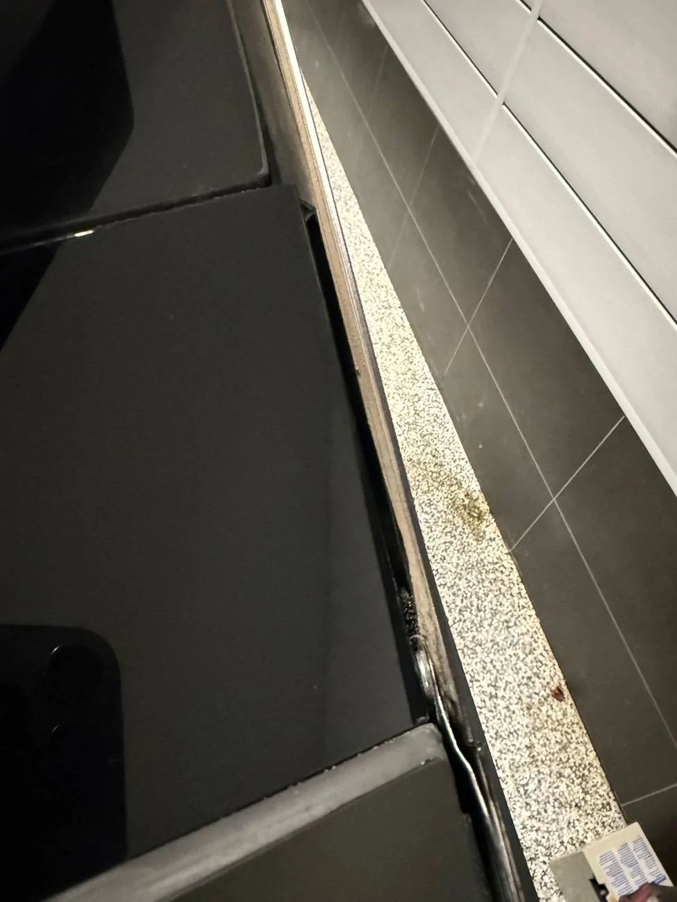 Tesla Roadster 2nd gen Is your cybertruck very loud? I think its my windshield surround (seals) sid