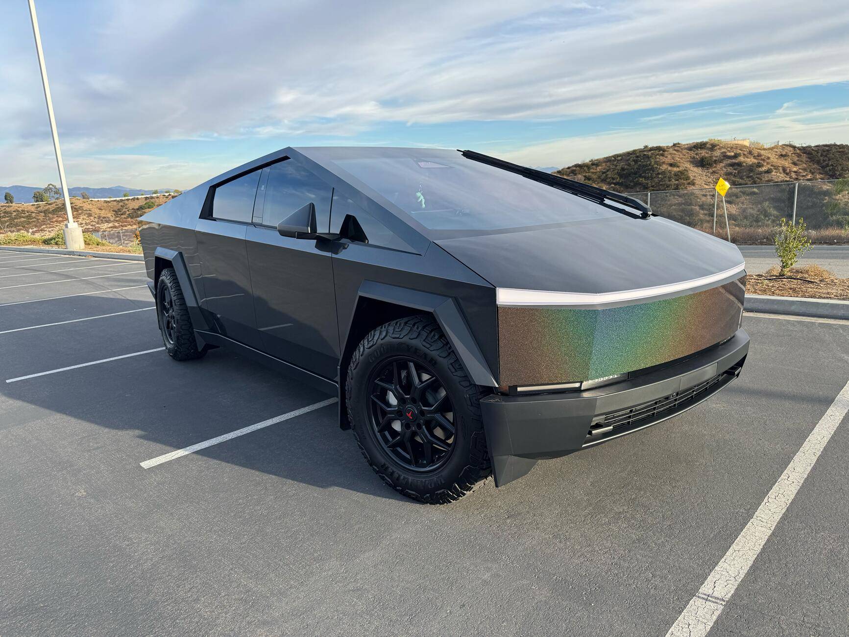 Tesla Cybertruck 🎉Cybertruck Center Console Floor Organizer Giveaway by Teslaunch🎉-Allows you to maximize the floor space of the cybertruck tempImage5aWtyh