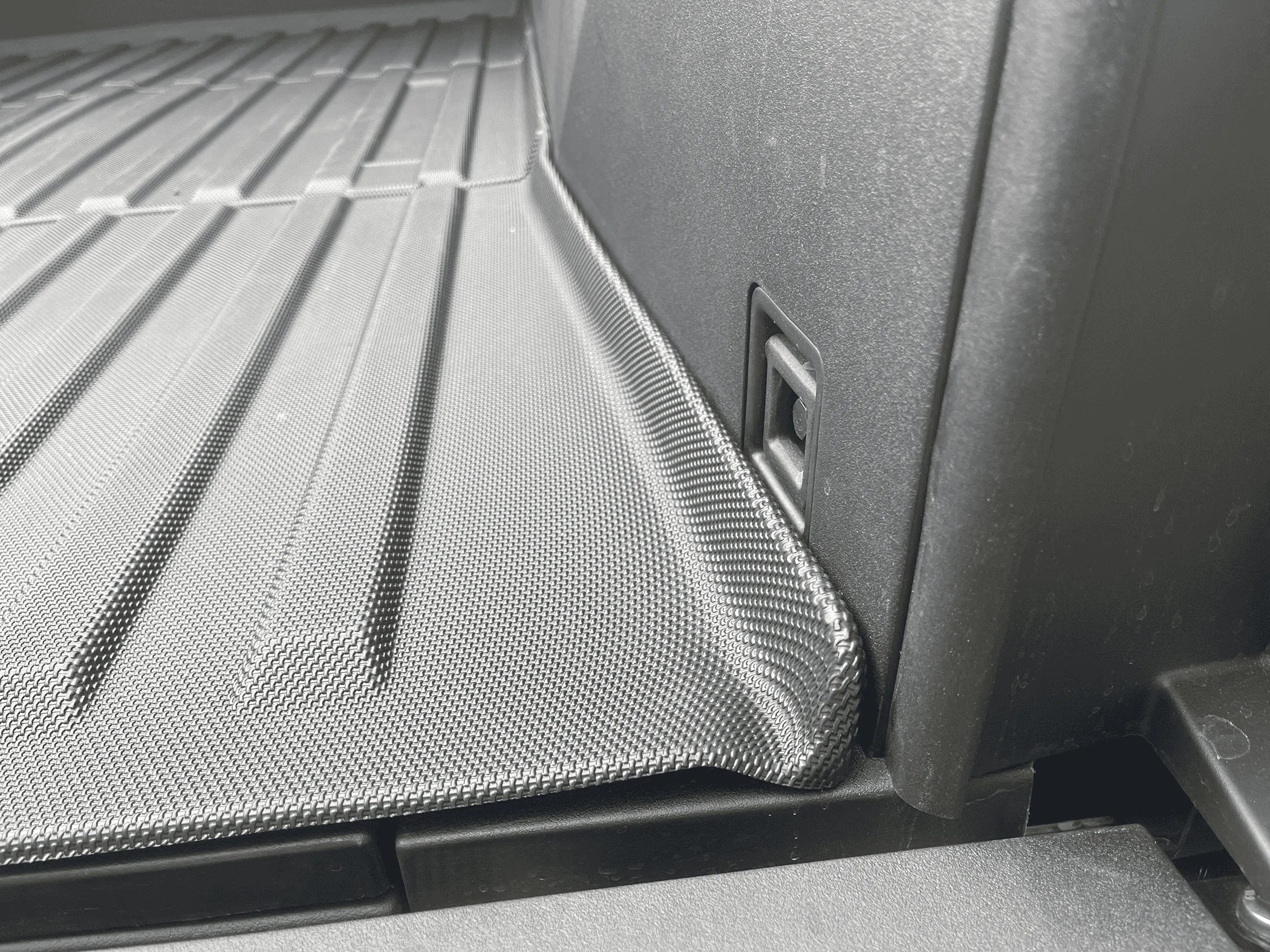 Tesla Roadster 2nd gen Aftermarket bed liner - best recommendations? tempImage92j9bJ