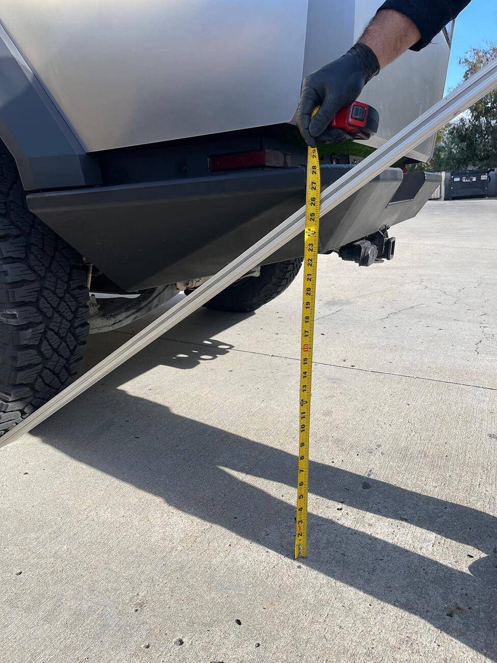 Tesla Roadster 2nd gen Any suggestion of tailgate spare tire mount solution?? tempImageiFqGcE