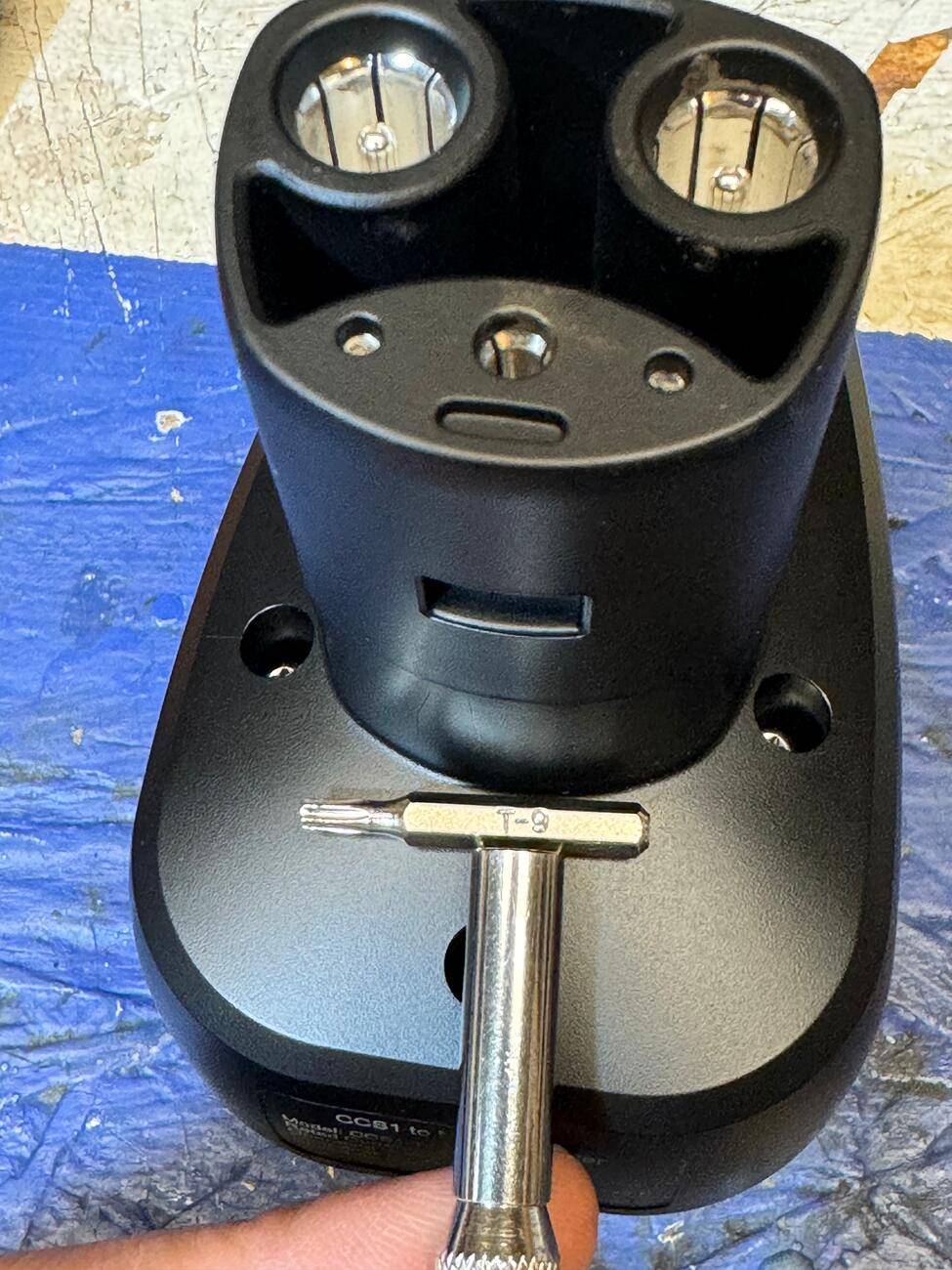 Tesla Roadster 2nd gen Charging cybertruck with CCS standard adapter tempImagepaKoGw