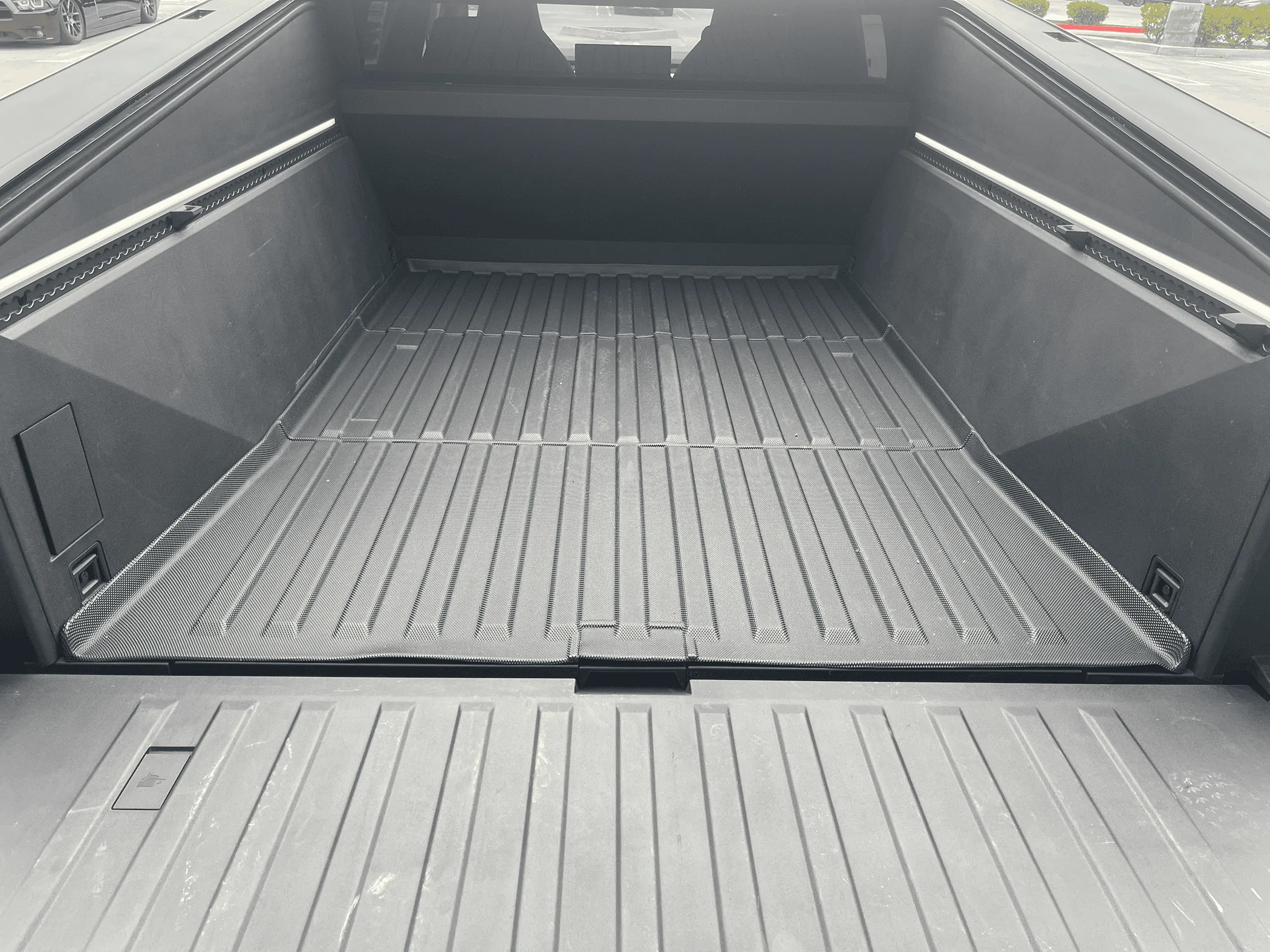 Tesla Roadster 2nd gen Aftermarket bed liner - best recommendations? tempImageZOHyzx