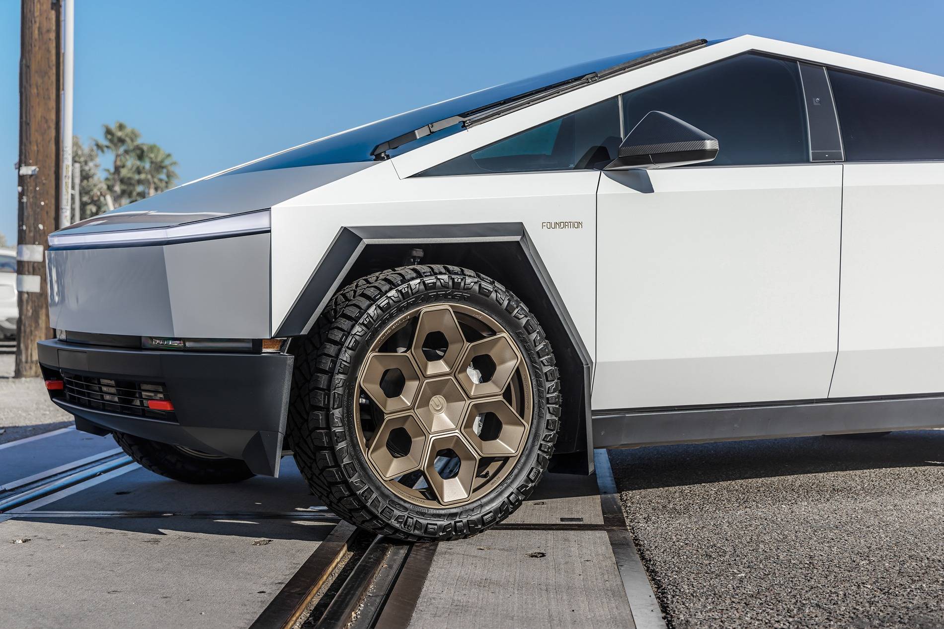 Tesla Cybertruck Cybertruck Aftermarket Wheels & Tires Photos + Info Compilation Tesla Cybertruck Bronze CYBRHEX Forged wheels 24 inch Unplugged Performance 3840px Image  (2)-2