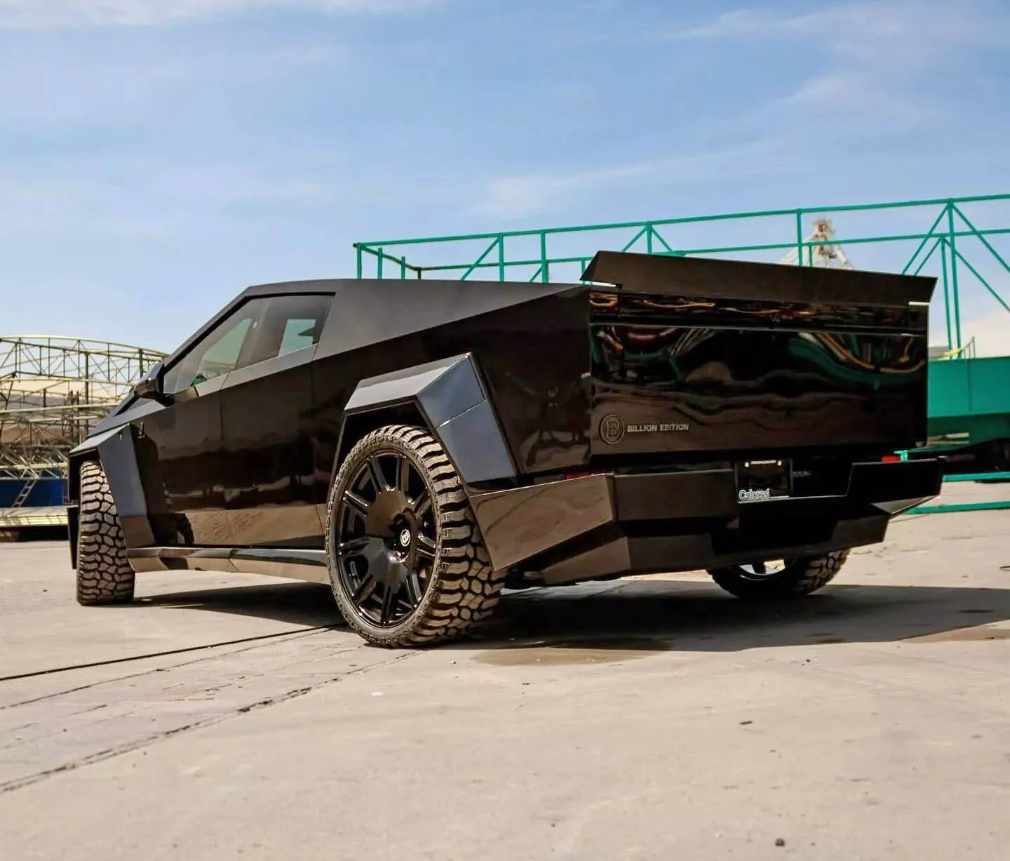 Tesla Cybertruck BLACK Vinyl Wrap & PPF Cybertruck -- Photos & Videos Tesla-Cybertruck-Widebody-12