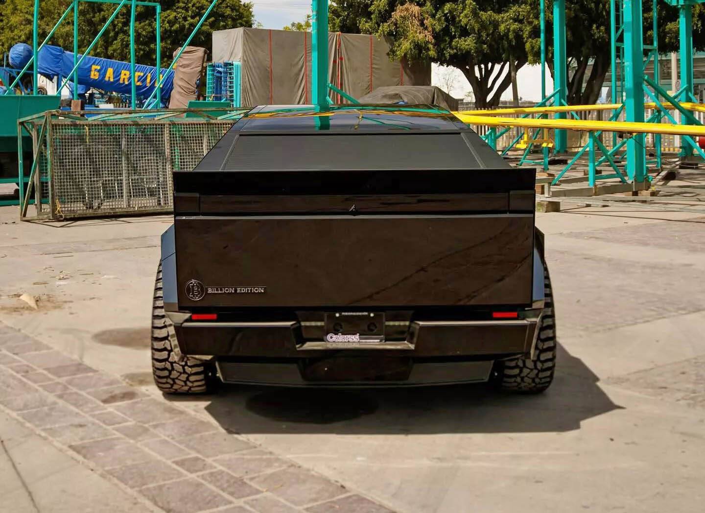 Tesla Cybertruck BLACK Vinyl Wrap & PPF Cybertruck -- Photos & Videos Tesla-Cybertruck-Widebody-5