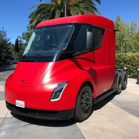 Tesla Roadster 2nd gen Cybertruck Towing Range Tesla-Semi-at-Pixar-3