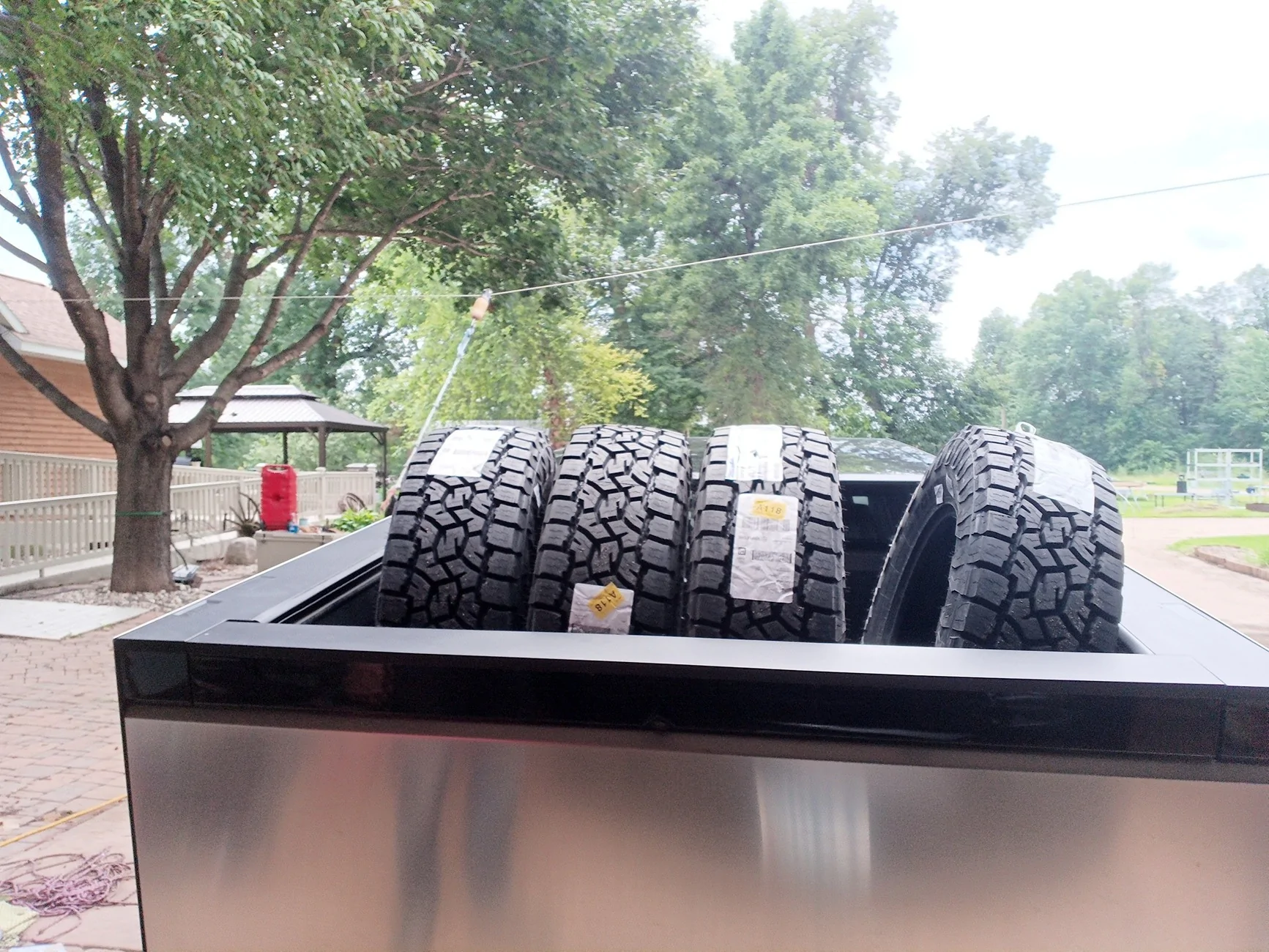 Tesla Cybertruck Anyone running the new Toyo Open Country AT EV tires in 285/70R 20? Tires